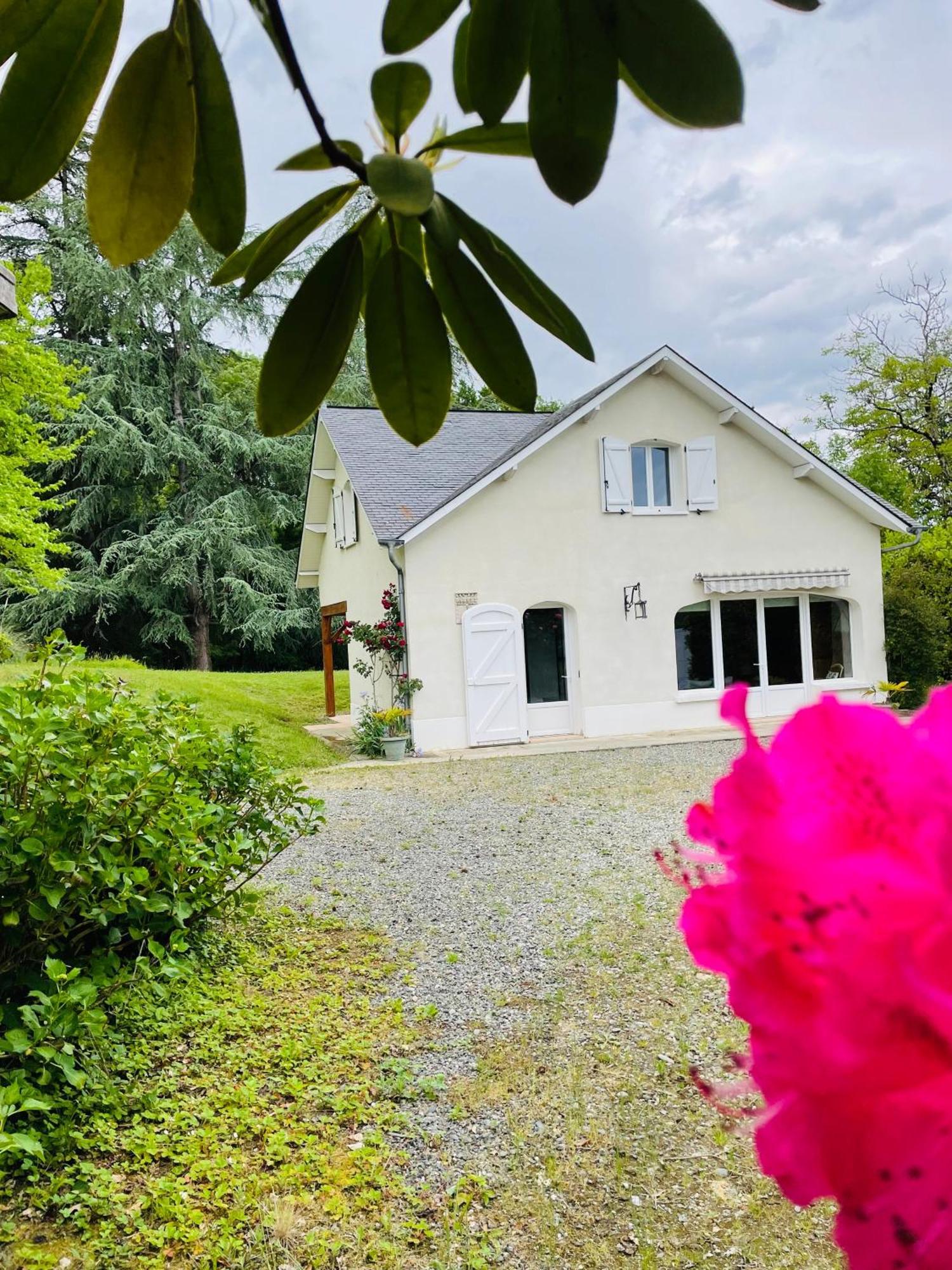 L'Oree Des Roses, Hebergement De Vacances Avec Jardin Et Piscine Gan Bagian luar foto